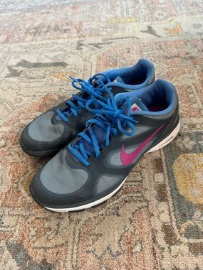 Nike Gray and Blue Training Sneakers Sz 8.5
